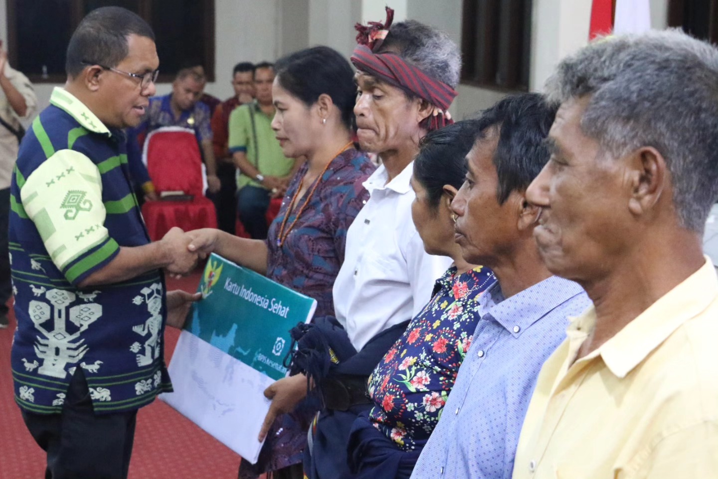Merajut Tenun, Menyulam Pesona: Pesan Sinergi Gubernur Melki di Sumba Barat