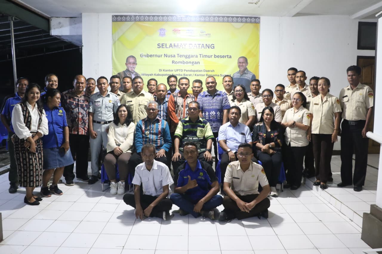 Gubernur NTT di Malam Waikabubak: Menenun Sinergi PAD dari Ruang Samsat