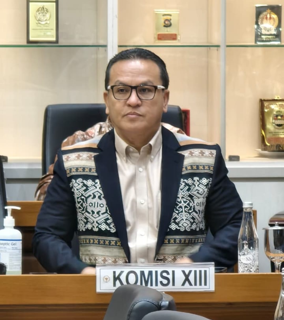 DPR Umbu Rudi Kabunang Apresiasi Profesionalisme Aparat Hukum dalam Putusan Kasus Fajar